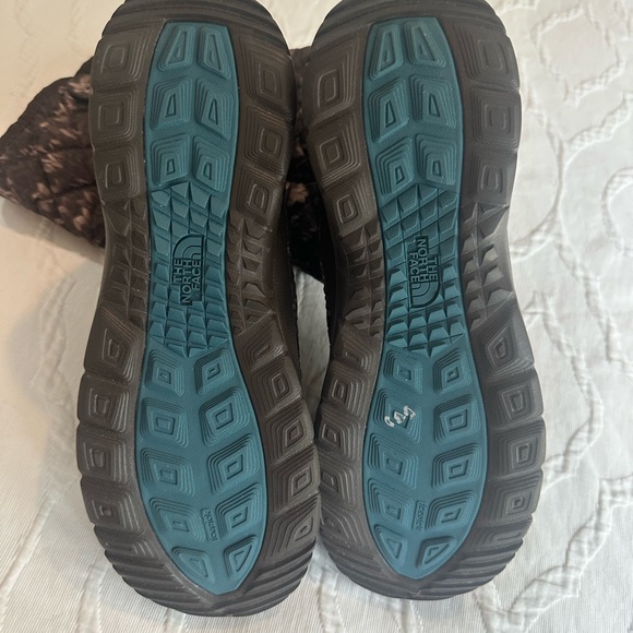 NEW NORTH FACE Women’s Winter Boots Size 9 - Picture 11 of 11
